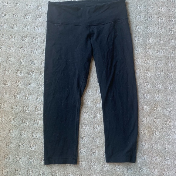 Lululemon black wunder under crop - Picture 4 of 5